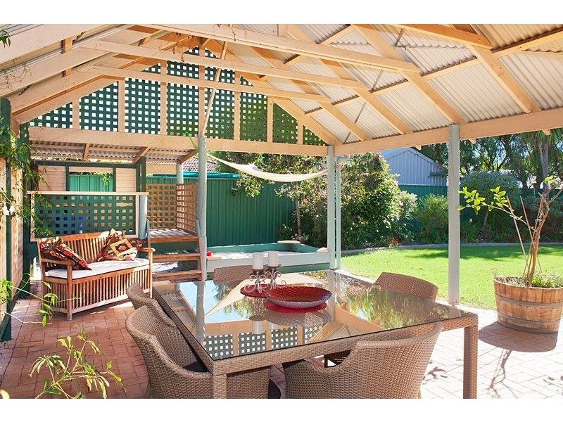 8 Pelican Place, Dunsborough WA 6281