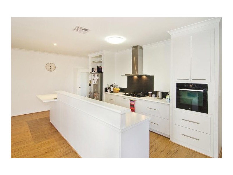 10 Durance Way, Yalyalup WA 6280