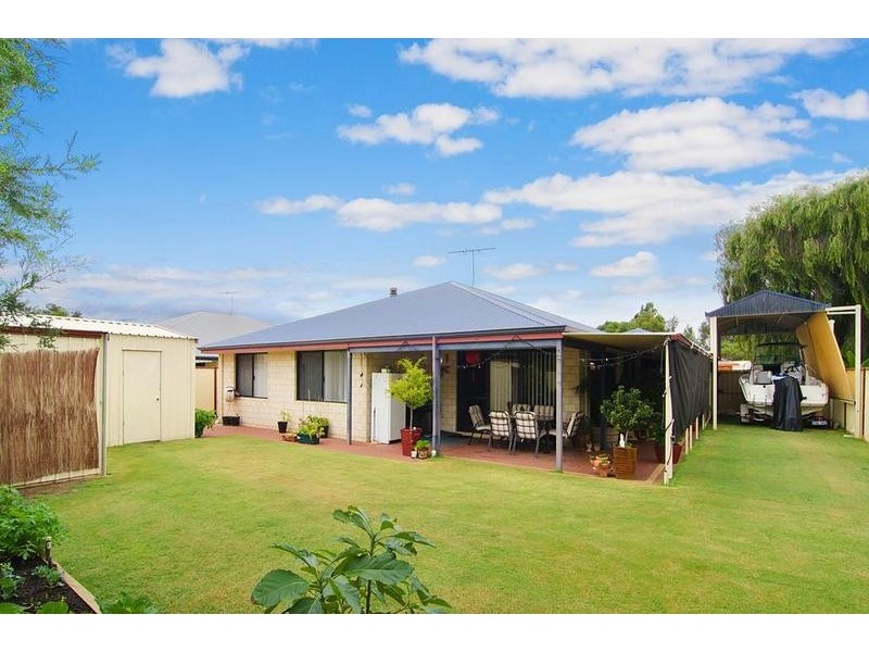 88 Lancaster Drive, West Busselton WA 6280