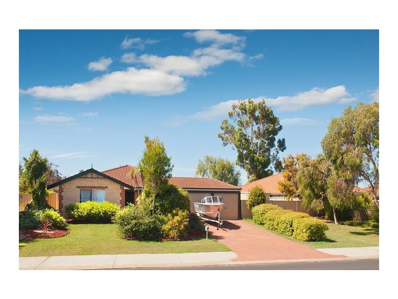 99 Hadfield Avenue, Broadwater WA 6280