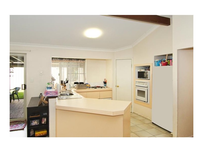 99 Hadfield Avenue, Broadwater WA 6280