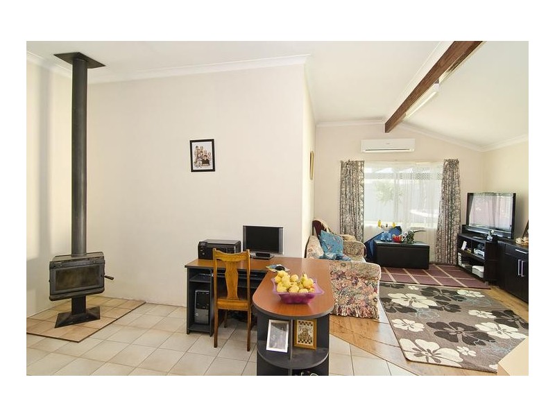 99 Hadfield Avenue, Broadwater WA 6280