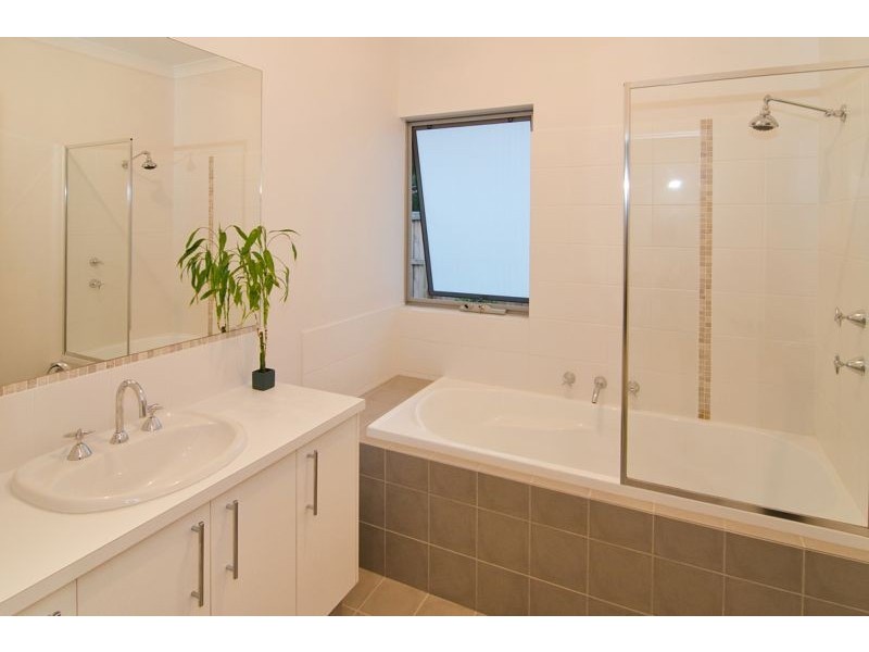 8 Tea Tree Link, Margaret River WA 6285