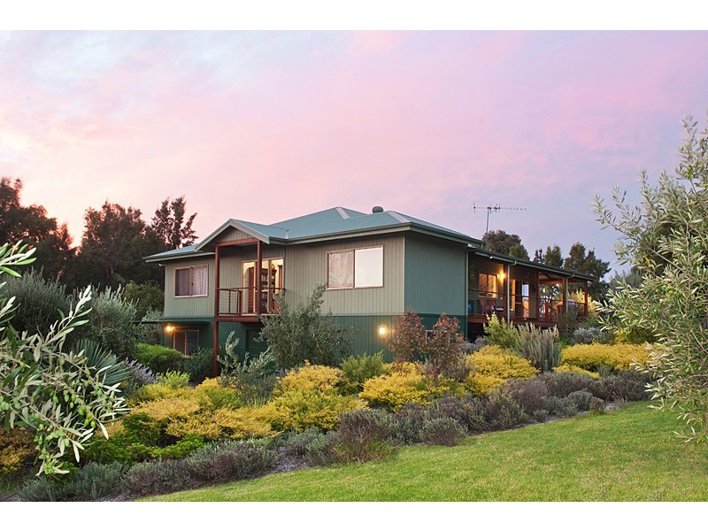 14 Brushwood Brook Drive, Yallingup WA 6282