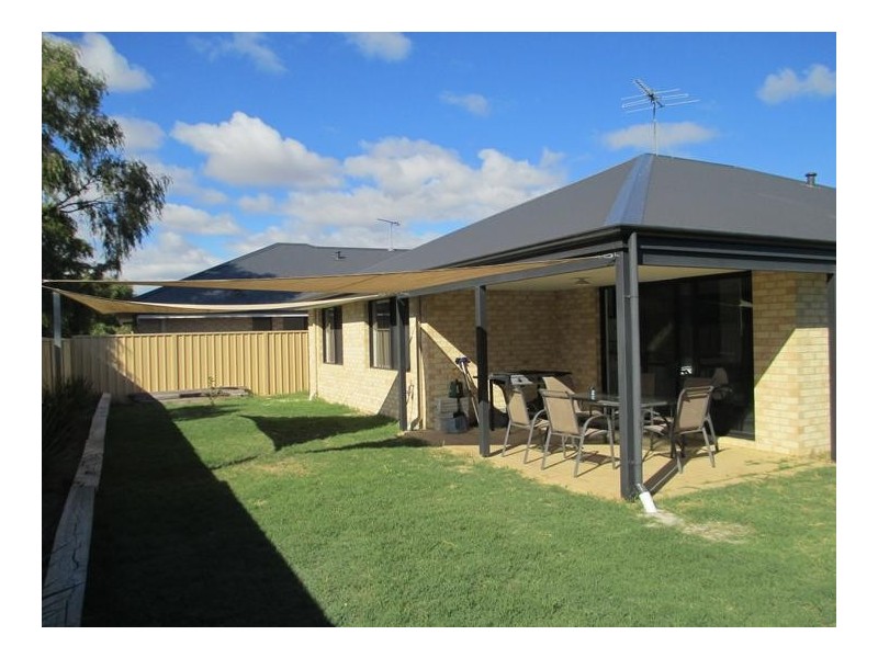 4 Crouchley Court, Broadwater WA 6280