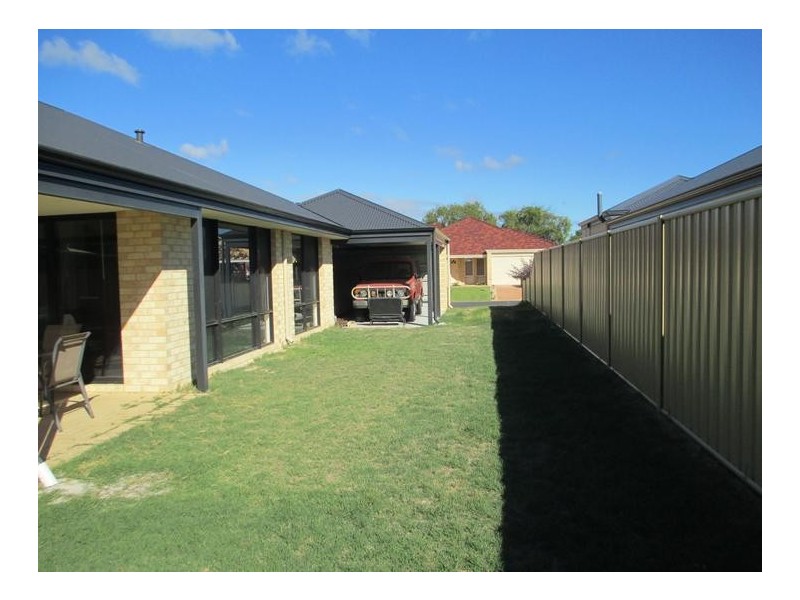 4 Crouchley Court, Broadwater WA 6280