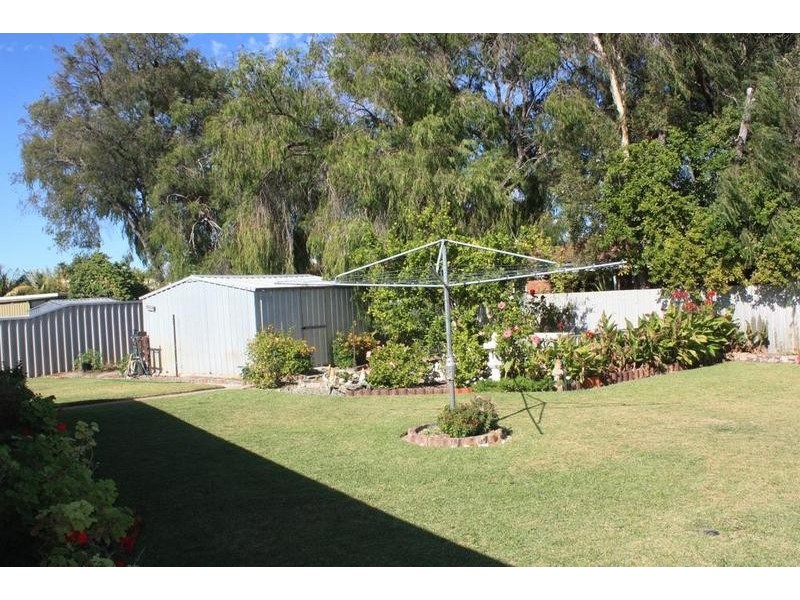 44 Bignell Drive, West Busselton WA 6280
