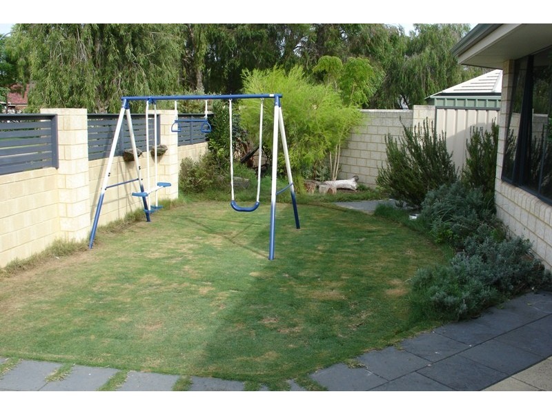 6 Lancaster Drive, West Busselton WA 6280