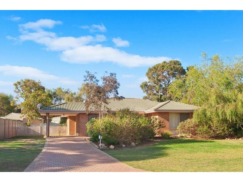60 Clydebank Avenue, West Busselton WA 6280