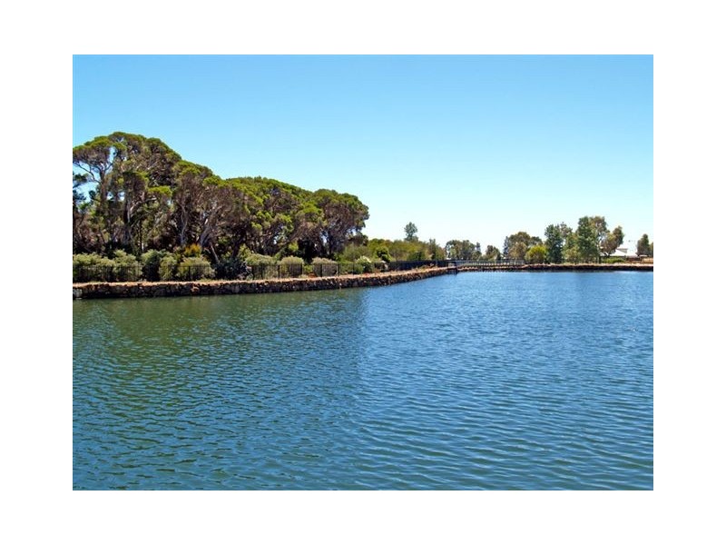 48 Cherry Hills Circle, Dunsborough WA 6281