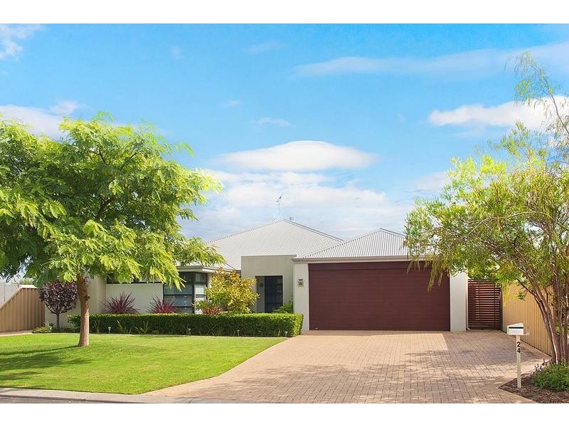 24 Marsupial Bend, Broadwater WA 6280