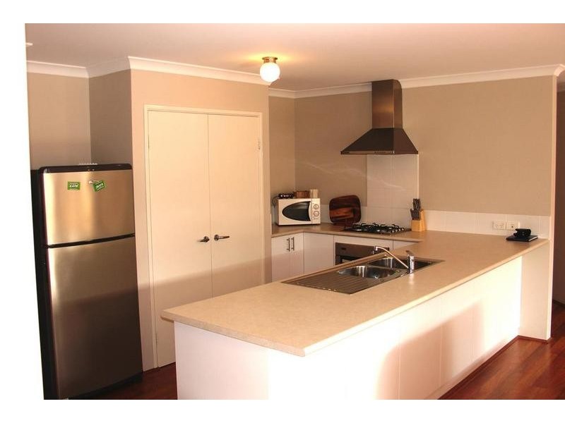 6 Maggie Way, Geographe WA 6280