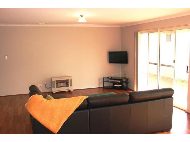 6 Maggie Way, Geographe WA 6280