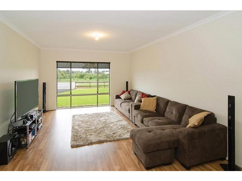 6 Norwood Pass, Vasse WA 6280