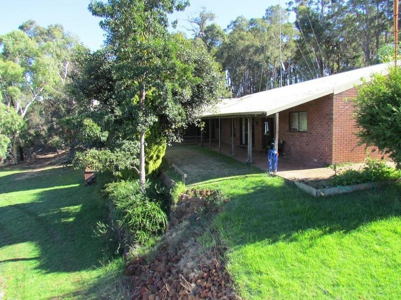 14 Joshua Creek Road, Boyanup WA 6237