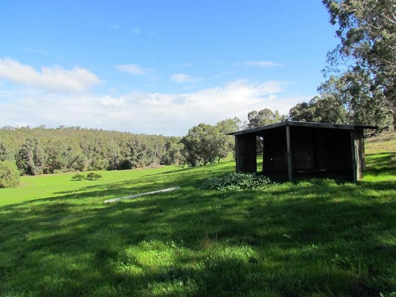14 Joshua Creek Road, Boyanup WA 6237