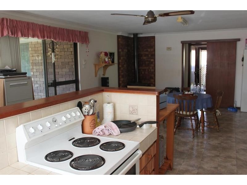 11 Edwards Street, Busselton WA 6280