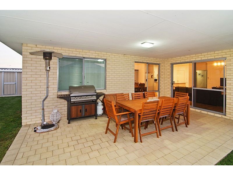 642 St Michaels Parkway, Dunsborough WA 6281