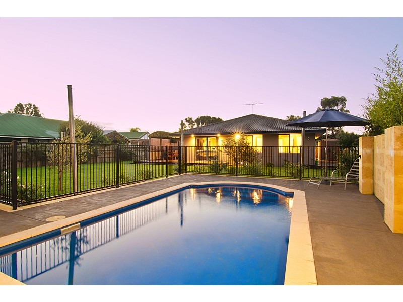 24 Dunsborough Lakes Drive, Dunsborough WA 6281