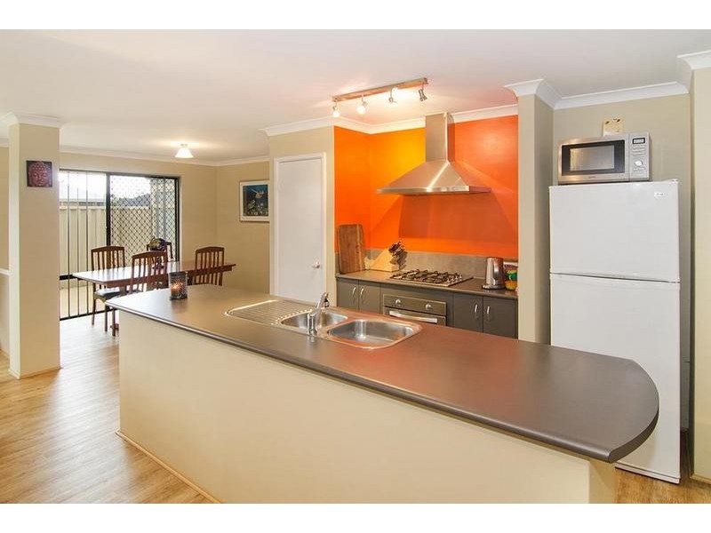 57 Currawong Drive, Broadwater WA 6280