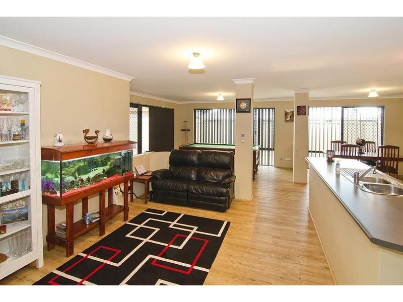 57 Currawong Drive, Broadwater WA 6280