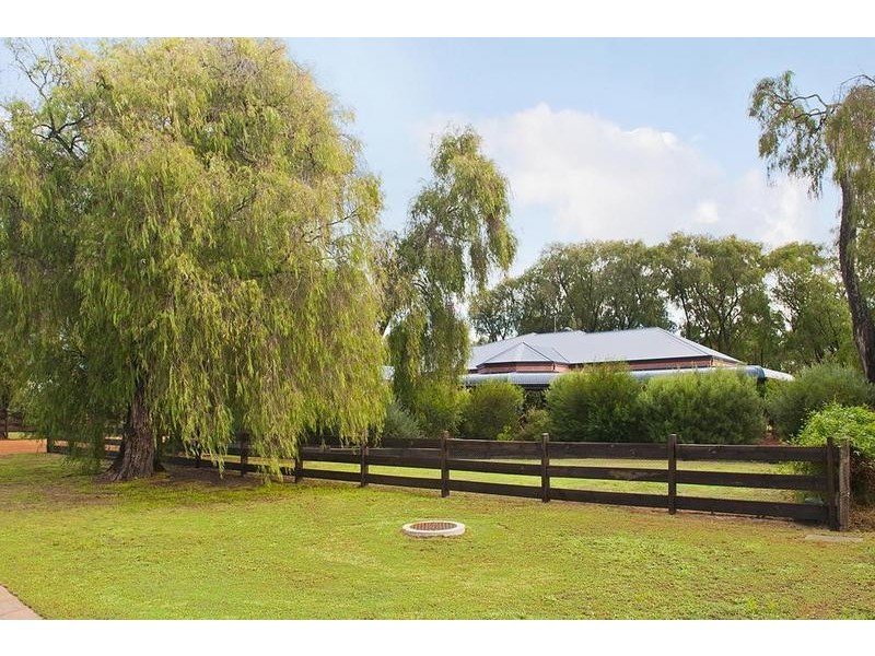 45 Lindsay Drive, Yalyalup WA 6280