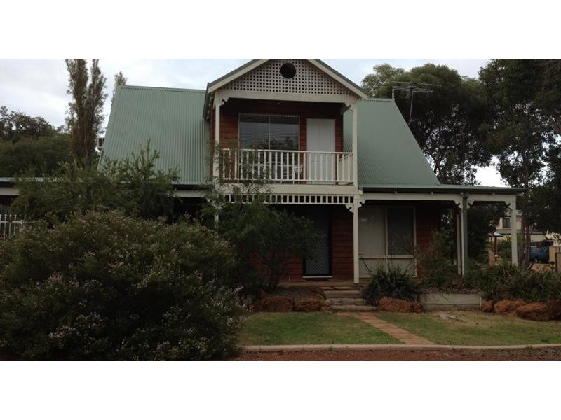 2/29 Norfolk Street, Dunsborough WA 6281