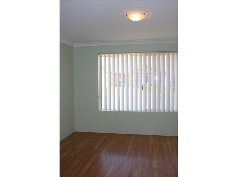 4 Lyrebird Road, Busselton WA 6280