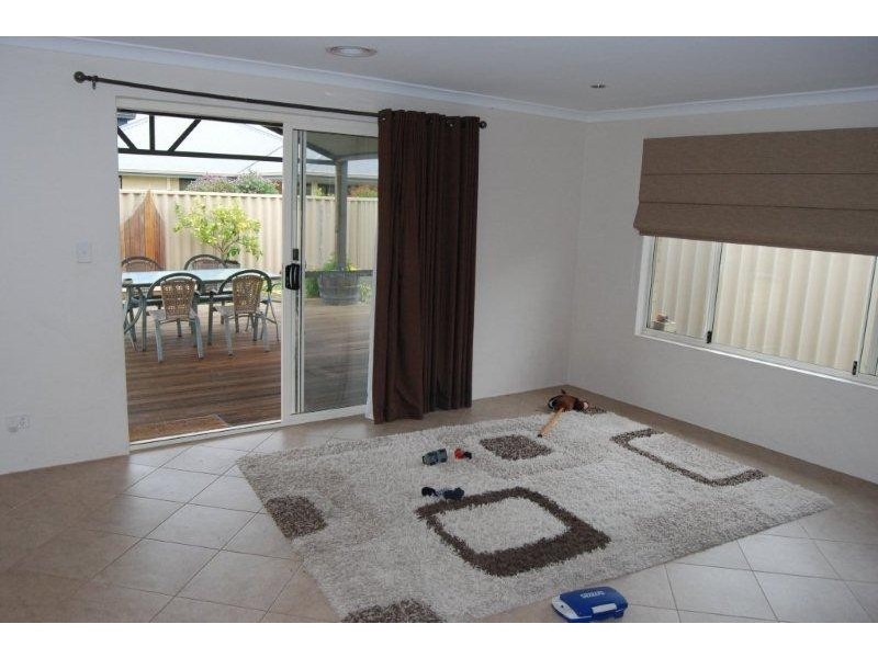 8 Musk Close, Broadwater WA 6280