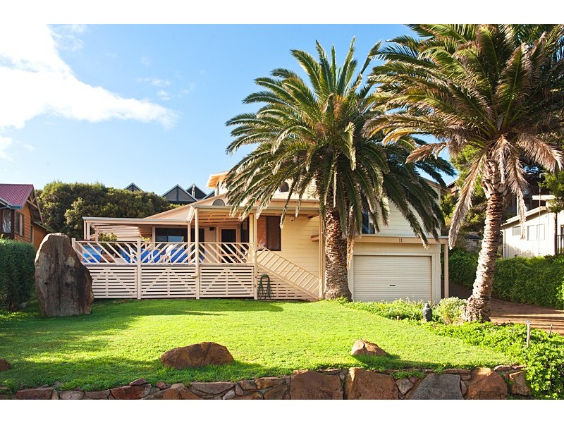 11 Hammond Road, Yallingup WA 6282