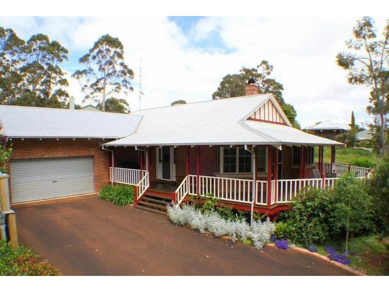 19 Barrett Street, Margaret River WA 6285