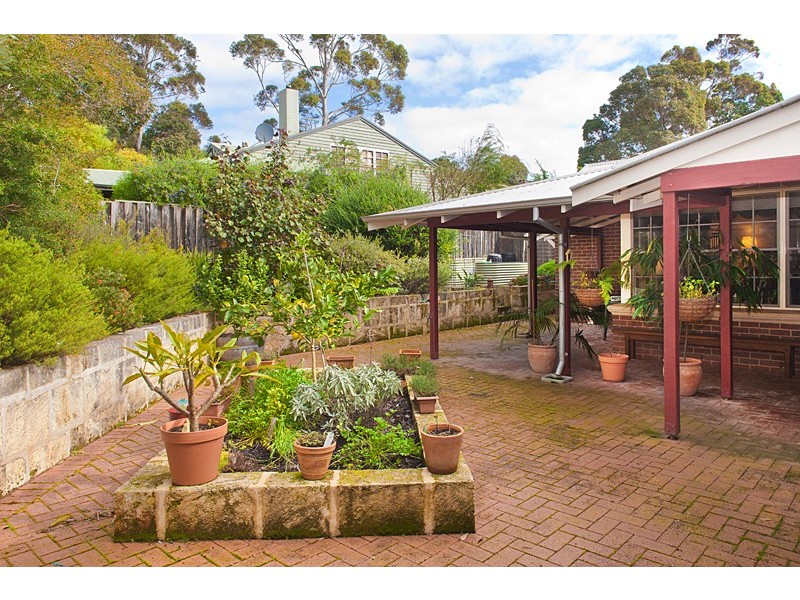 19 Barrett Street, Margaret River WA 6285