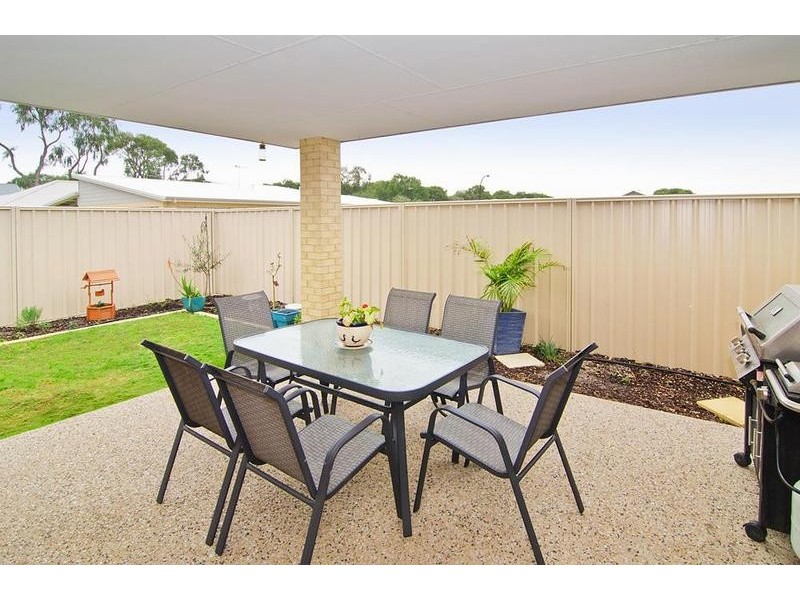 102 Beachfields Drive, Abbey WA 6280