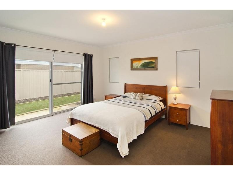 102 Beachfields Drive, Abbey WA 6280