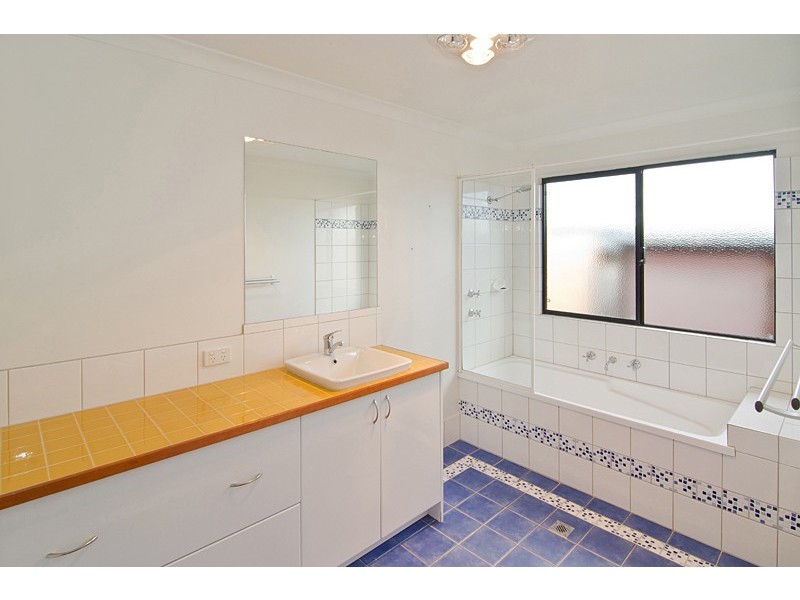 2 Yellow Gum Walk, Margaret River WA 6285