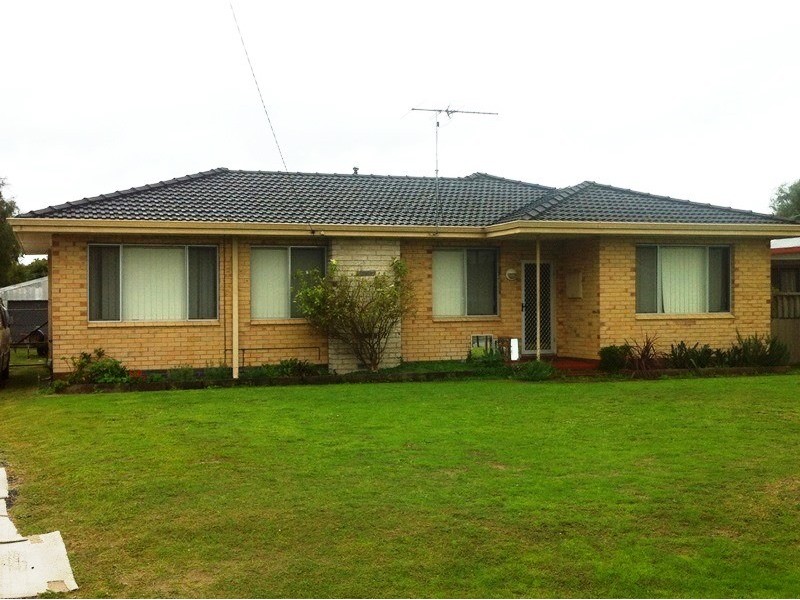 93 Fairbairn Road, Busselton WA 6280