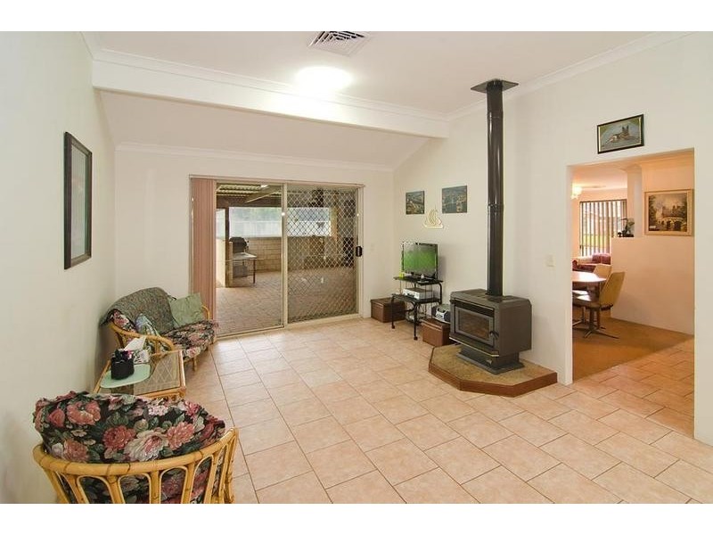 4 Karrinyup Retreat, West Busselton WA 6280