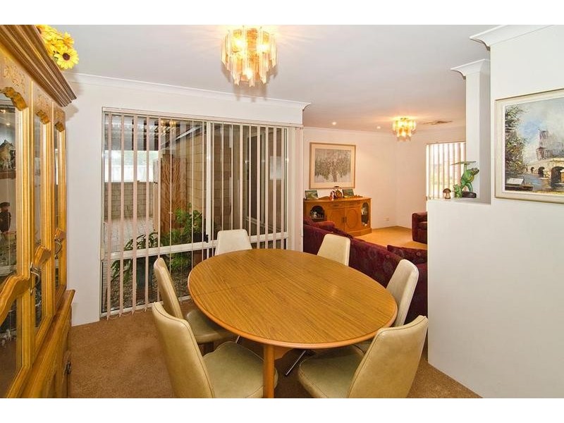 4 Karrinyup Retreat, West Busselton WA 6280