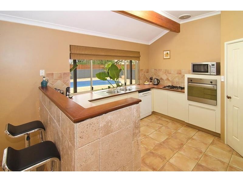 35 Country Road, Bovell WA 6280