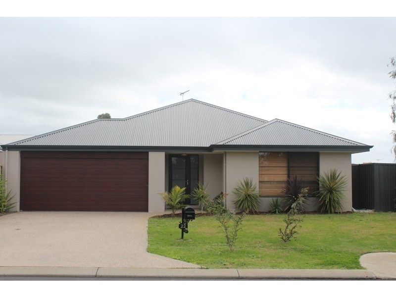 22 Lyrebird Road, Busselton WA 6280