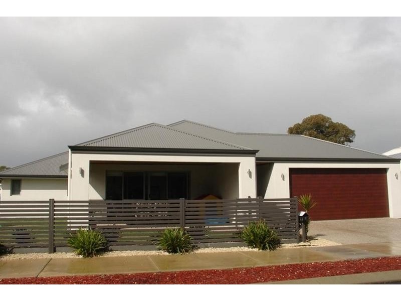 5 Logan Street, Yalyalup WA 6280