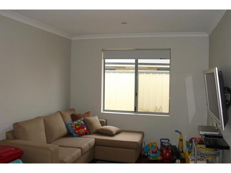 5 Logan Street, Yalyalup WA 6280