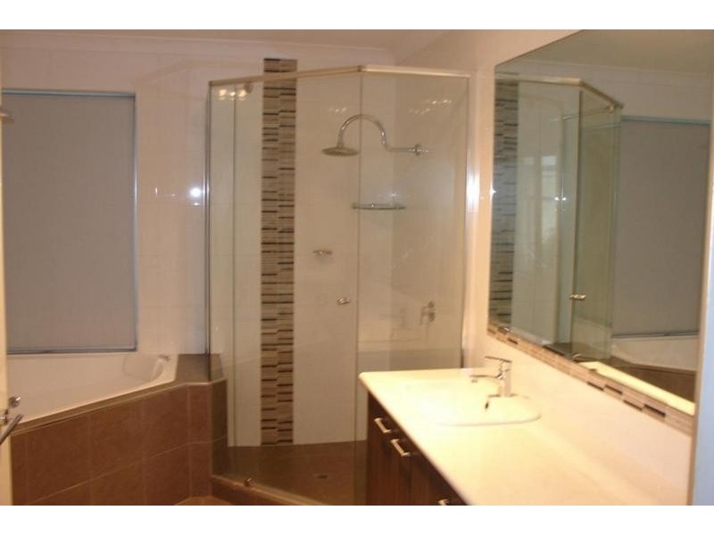 5 Logan Street, Yalyalup WA 6280