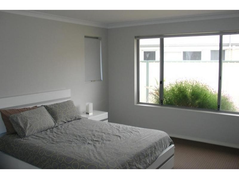 5 Logan Street, Yalyalup WA 6280