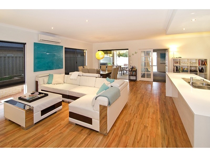 18 Clematis Way, Busselton WA 6280