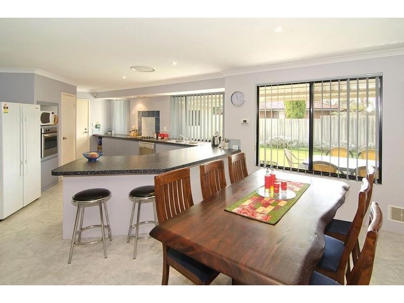 42 Bignell Drive, West Busselton WA 6280