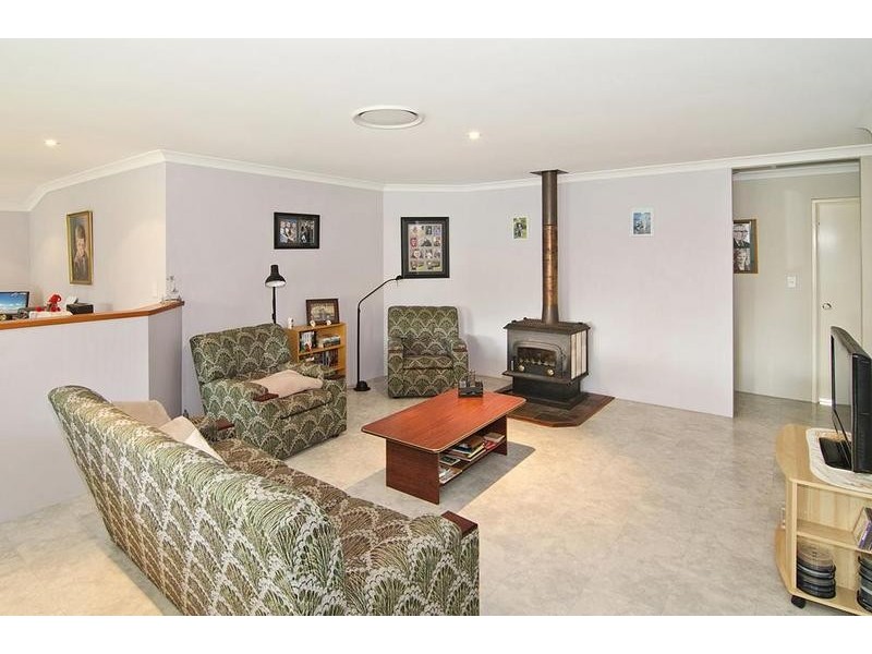 42 Bignell Drive, West Busselton WA 6280