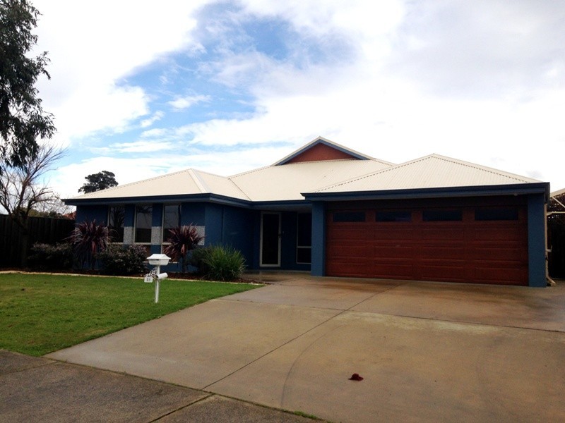 35 Ironbark Avenue, Margaret River WA 6285