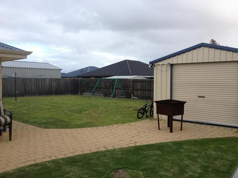 24 Kelston Way, Australind WA 6233