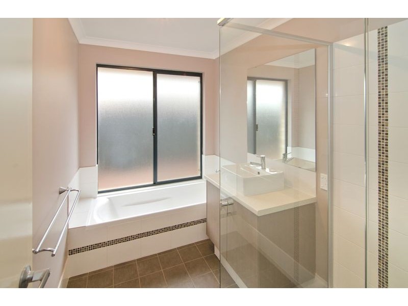 26 Currawong Drive, Broadwater WA 6280